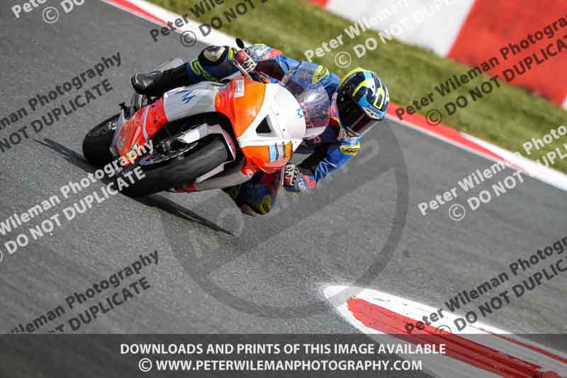 cadwell no limits trackday;cadwell park;cadwell park photographs;cadwell trackday photographs;enduro digital images;event digital images;eventdigitalimages;navarra;no limits trackdays;peter wileman photography;racing digital images;trackday digital images;trackday photos